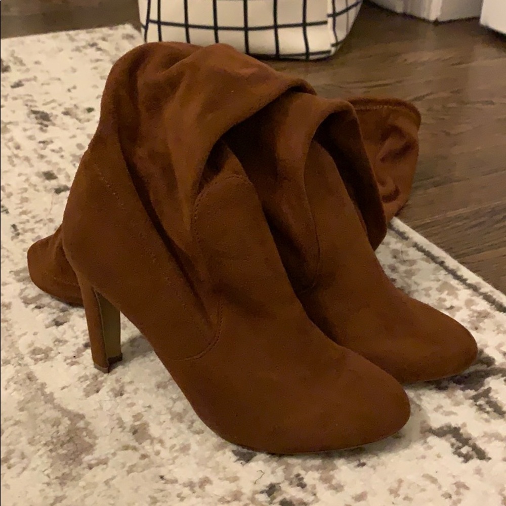 NWOT Brown knee high boots